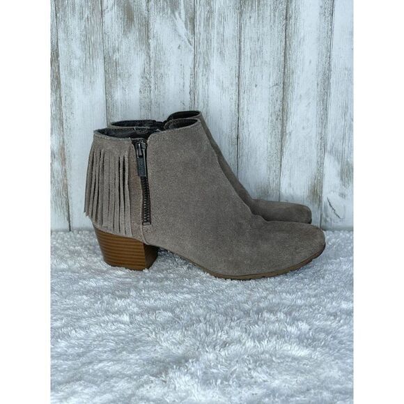 Kenneth Cole Reaction Taupe Suede Fringe Ankle Boots Pilates Booties Size 6 - Picture 5 of 10